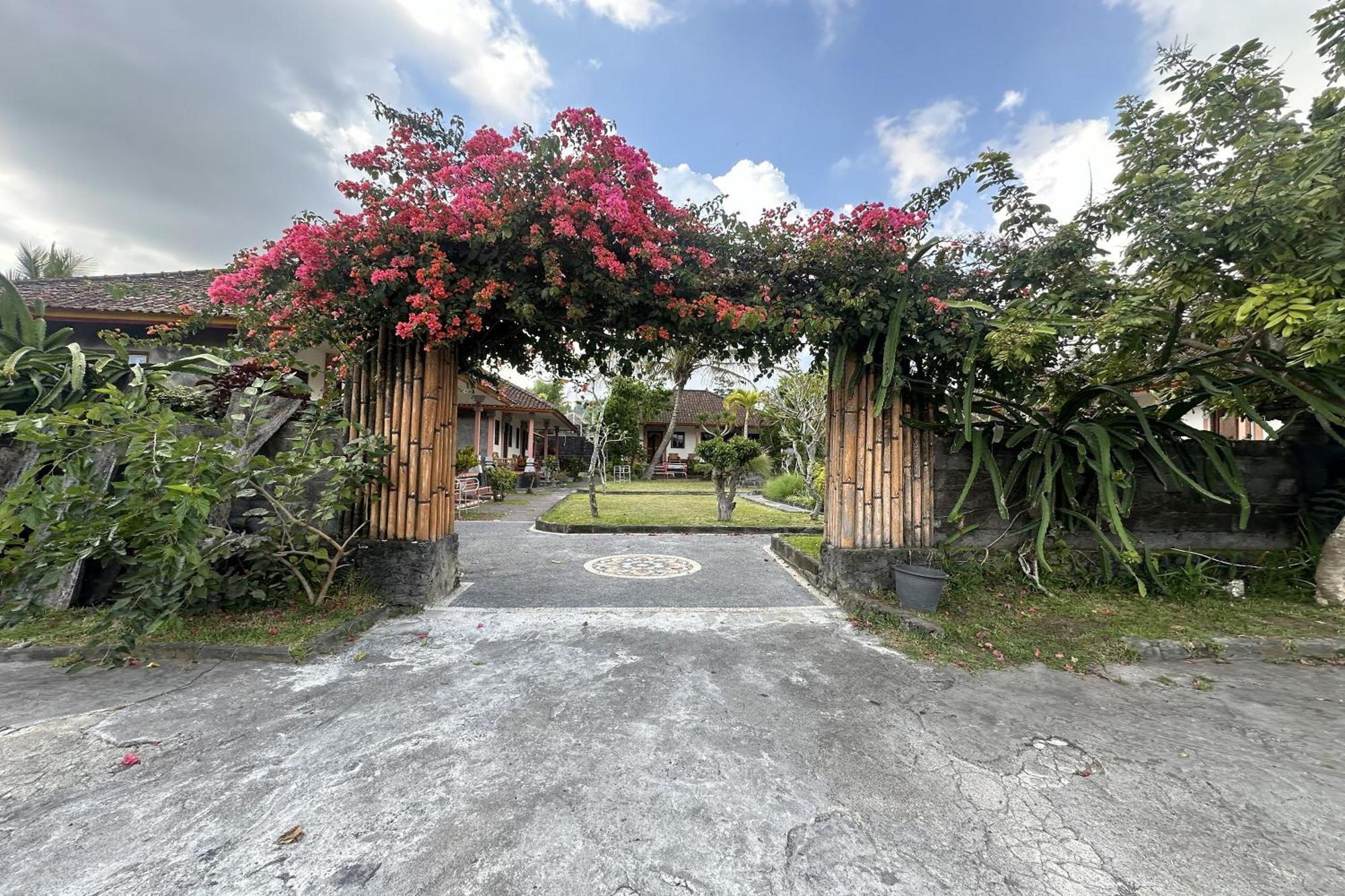 Arlina'S Hotel Kintamani Exterior photo